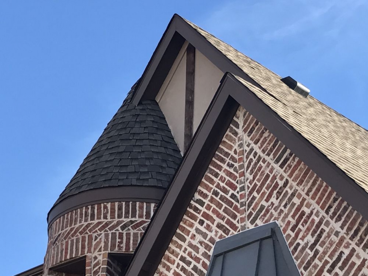 AM Roofing Company - Dallas, TX - Installs roofs