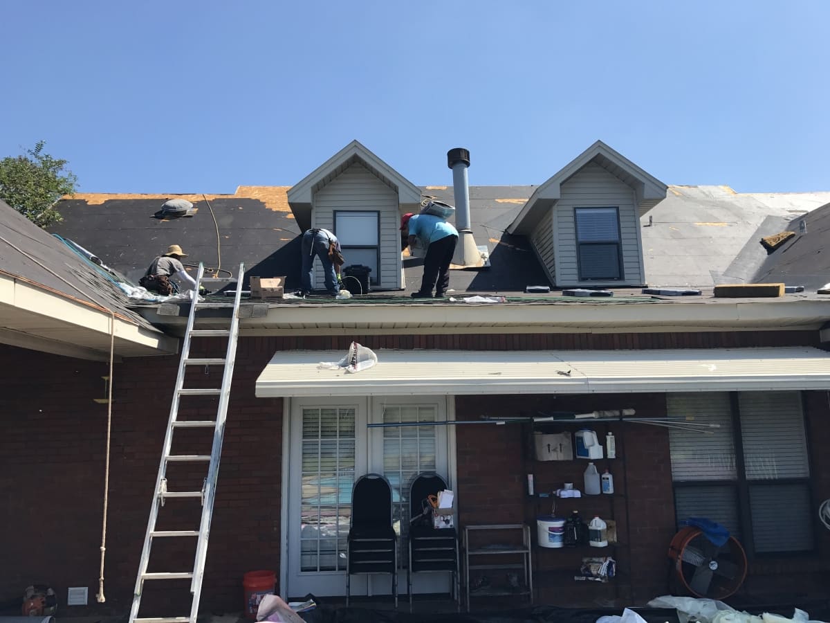 Central City Roofing - Montgomery, AL (Installs Asphalt roofs)